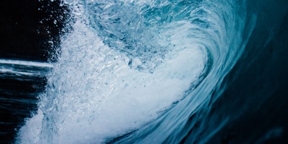 ocean tunnel wave